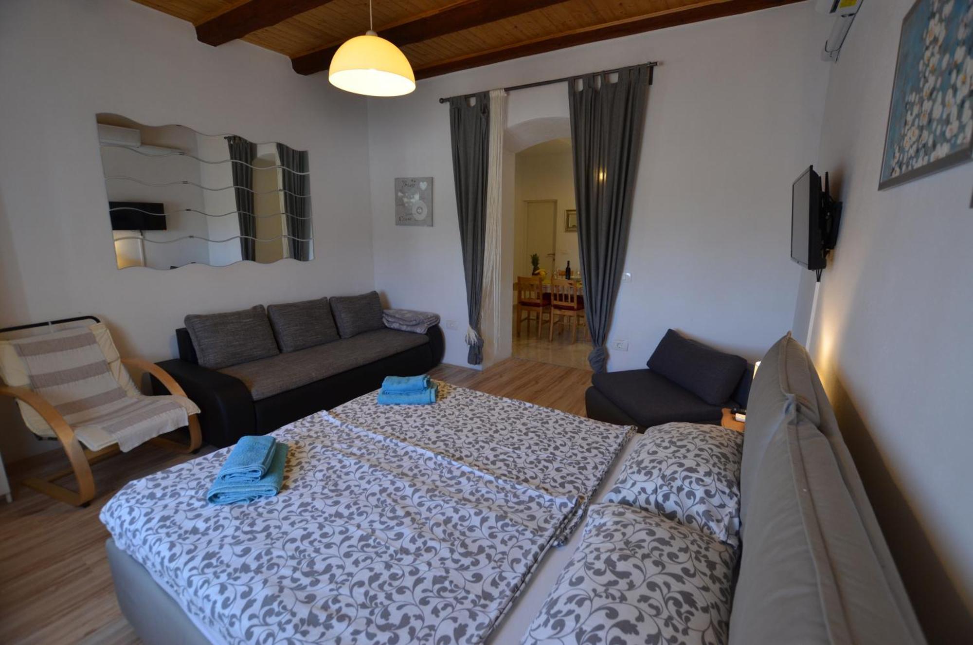 Graziella Apartment Ровинь Экстерьер фото